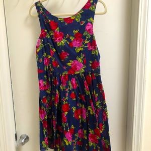 Betsey Johnson cute, comfy floral a-line dress
